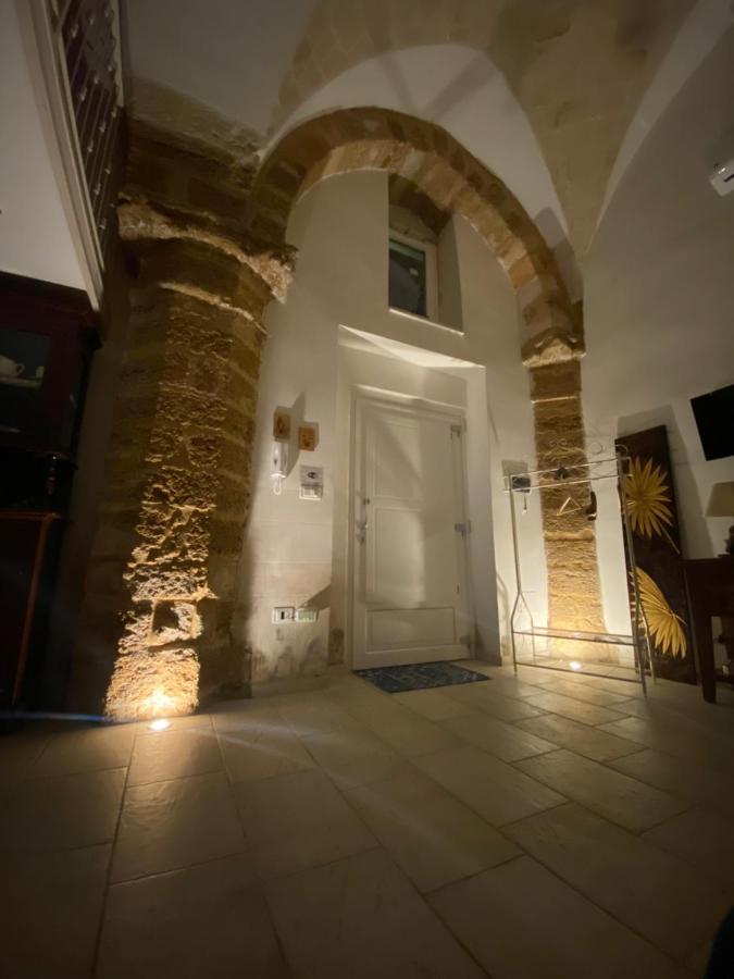 Handy Suite Idromassaggio Brindisi Buitenkant foto
