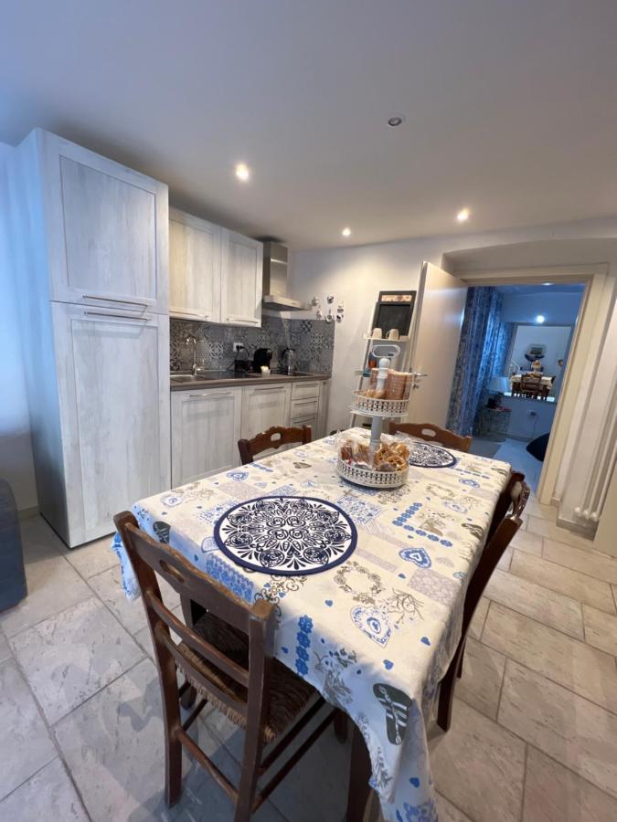 Handy Suite Idromassaggio Brindisi Buitenkant foto